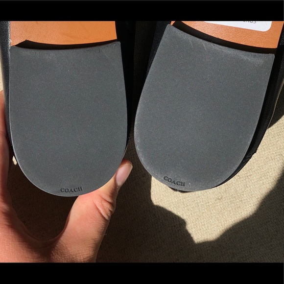 SOLD!! COACH Women’s Hallie leather loafer black. - Picture 5 of 8